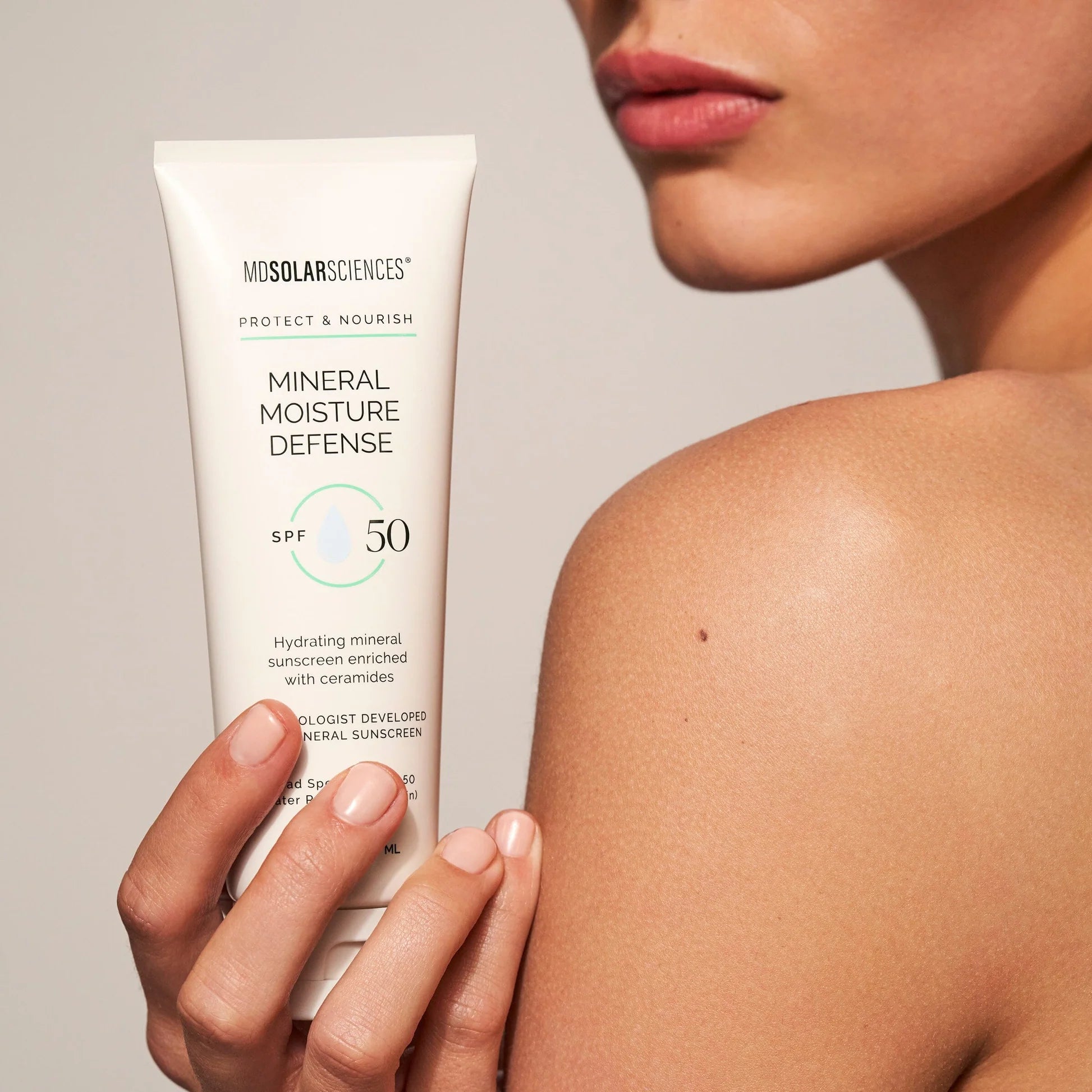 MDSolarSciences Mineral Moisture Defense SPF 50